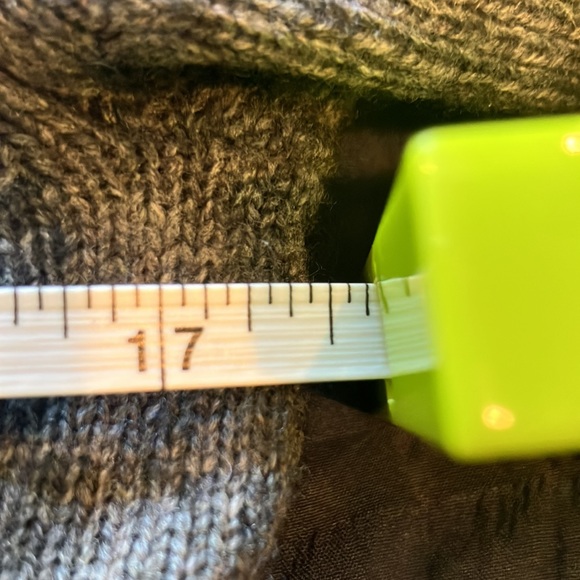 Only Mine Wool/Cashmere Cowl Neck Colorblock grey sweater - Picture 5 of 6